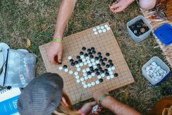 围棋名人战决胜局芈昱廷顶住连笑反扑惊险卫冕幕后战术全解析